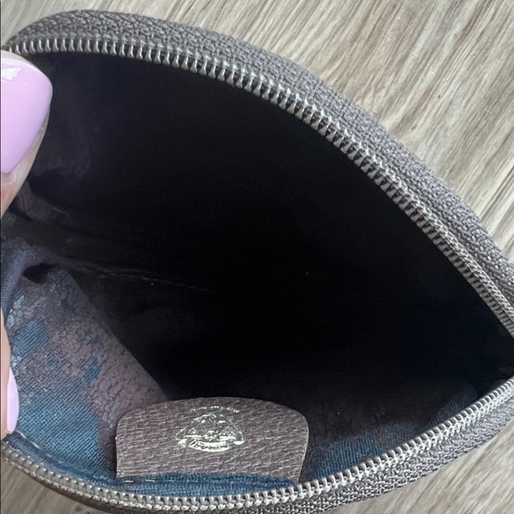 Authentic Gucci Coin Purse - Picture 9 of 11